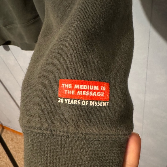 Obey Hoodie - Picture 3 of 4